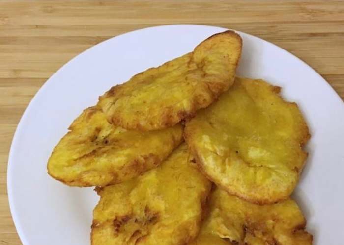 Bannann Peze — fried plantains